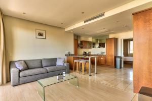 Exquisite Waterfront Living - Canal Views!