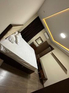 2 beds apartment just renovated in the heart of Madinaty families or singles