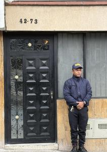 6 bedroom penthouse with pool table- 1 block from Lleras park p4