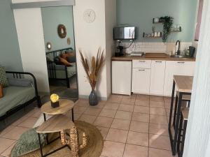 Aix-en-Provence, Charmant studio proche toutes comodités et axes routiers, linges fournis