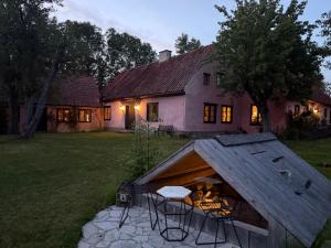 LA PETITE CHÂTEAU - Gotland