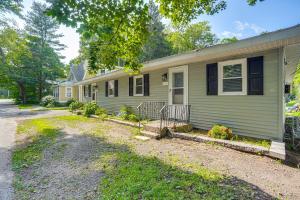 1 Mi to Dtwn Saratoga Springs Cozy Duplex Apt!