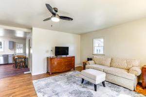 1 Mi to Dtwn Saratoga Springs Cozy Duplex Apt!