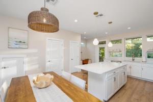 Riverside - Upscale Home near Historic District