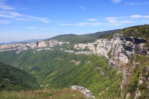 Maisons d'hotes Roulottes au pied du Vercors : photos des chambres