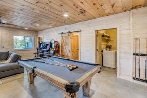 The Americana - Stunning Mountainside Retreat