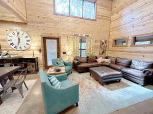 Livin' the Dream - Relaxing Escape for 8 - Ubytování bez kategorie ve městě Broken Bow