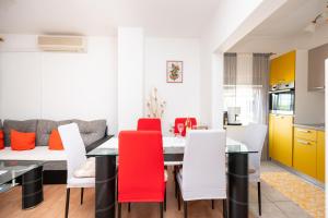 Apartments with parking space Gornji Karin, Novigrad - 23985