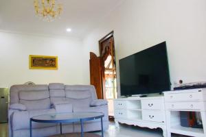 Adiwinoto villa and Homestay