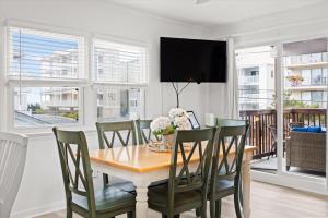 119 Steps to Beach New Kitchen & Ocean View