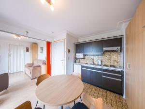 Cozy studio on the 5th floor with terrace