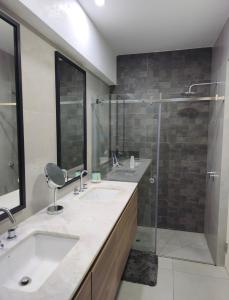 Miraflores habitaciones con baño privado especial para turistas