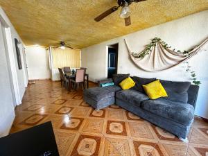 Beachfront Condo Enjoy Paradise!