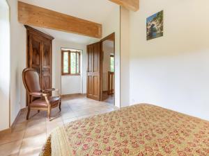Maisons de vacances Holiday Home in Les Assions near Bois de Paiolive : photos des chambres