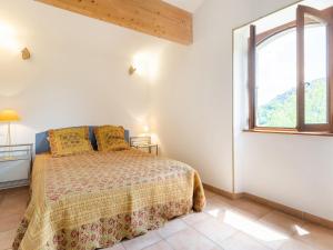 Holiday Home in Les Assions near Bois de Païolive