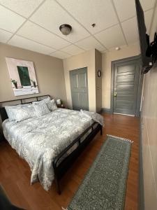 Modern 2BR with Ensuite, Downtown Morgantown, WVU