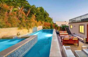 Stunning Views, Rooftop Vista, Pool & Spa