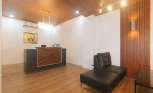 RedDoorz at Zenova Hotel