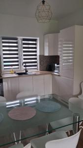 Apartament z dużym ogródkiem