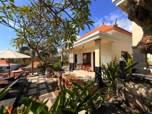 Pooja Ocean View Cottage