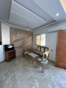 Villa with pool near the beach-Kerkouen