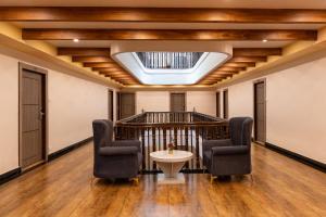 Maharaja The Royal Hotel