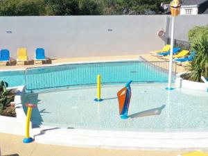 Campings Mobil-home cosy avec terrasse, 4 personnes - API-1-52-771 : photos des chambres