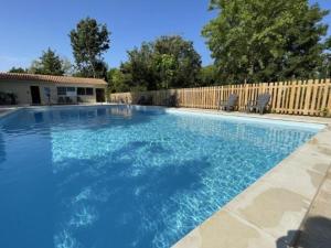 Campings Chalet confortable avec terrasse - 5 personnes - API-1-52-569 : photos des chambres