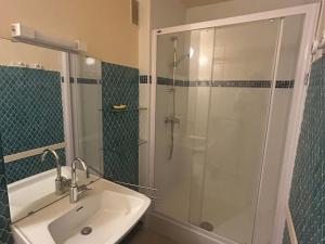 Appartement 5 pers au pied des pistes avec Wi-Fi à Super Besse - FR-1-814-93