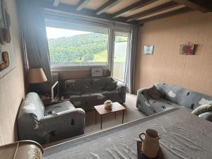 Appartement 5 pers à Super Besse avec Wi-Fi - FR-1-814-94
