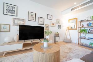 Patrick Calm - Easy Living near Dining and Hobart CBD