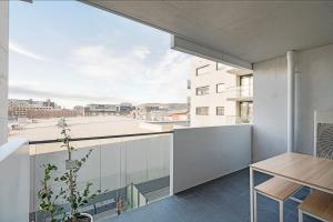 Patrick Calm - Easy Living near Dining and Hobart CBD