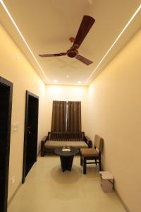 Devlok home stay