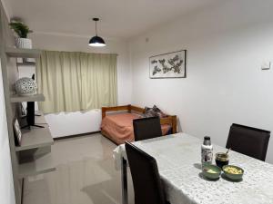 Atardecer urbano en el corazón de Carlos Paz