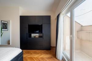 Quirky Top-Floor 1BR Nest in the Historic Center