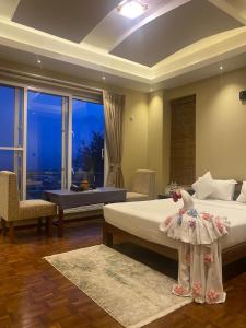 Gharanabites Room and dinning