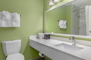 Quality Inn & Suites Plano East - Richardson