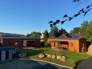 Domky Slapy pod golfem