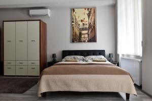 Corvin Point Rooms and Apartments