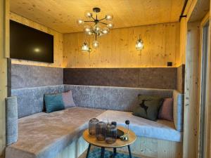 Panoramic hut in the ski area