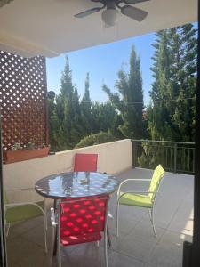 Pelagos Hill Apartment