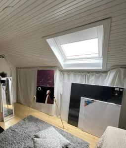 Cozy home for big travel group close to Volvo