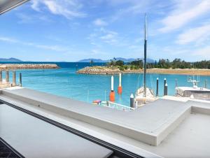 Blue on Blue Superior Studio Room 1271