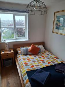 Marina View South Facing Balcony Sunny Apartment