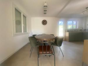 Maisons de vacances Maison Gerard Philippe : photos des chambres