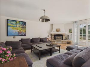 650m de la mer-Grande maison pour 10 avec piscine