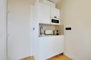 Apt a c 1BR 2P - Saint-Lazare Les Champs Elysée