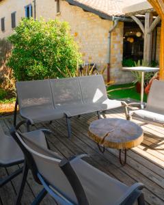 Hotels Logis Hotel-Restaurant Saint Romain : photos des chambres