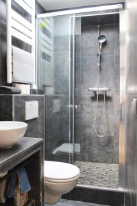 Appartements Charming cozy studio in the 17th ideal for 2 : photos des chambres