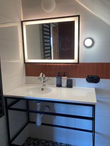 Klimatyczny wiejski dom w górach Sowich - Przygórze 201